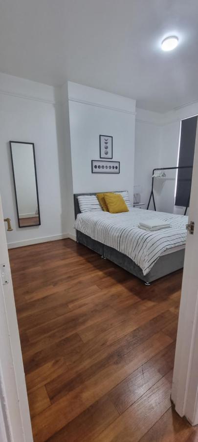 Cricklewood Broadway Guest Home London Luaran gambar