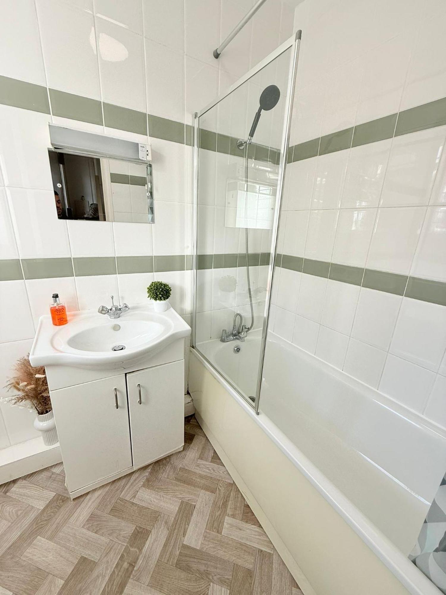 Cricklewood Broadway Guest Home London Luaran gambar