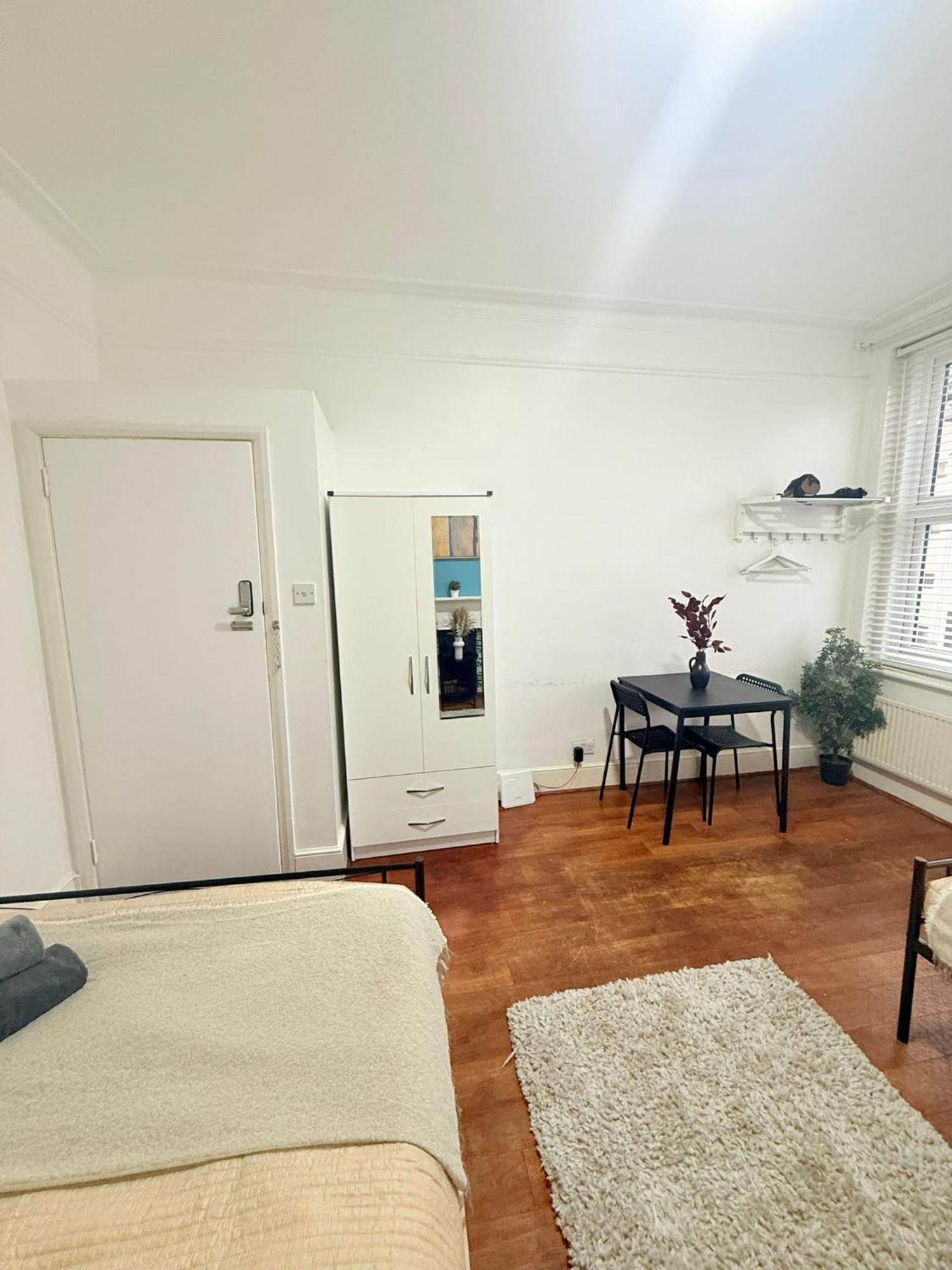 Cricklewood Broadway Guest Home London Luaran gambar