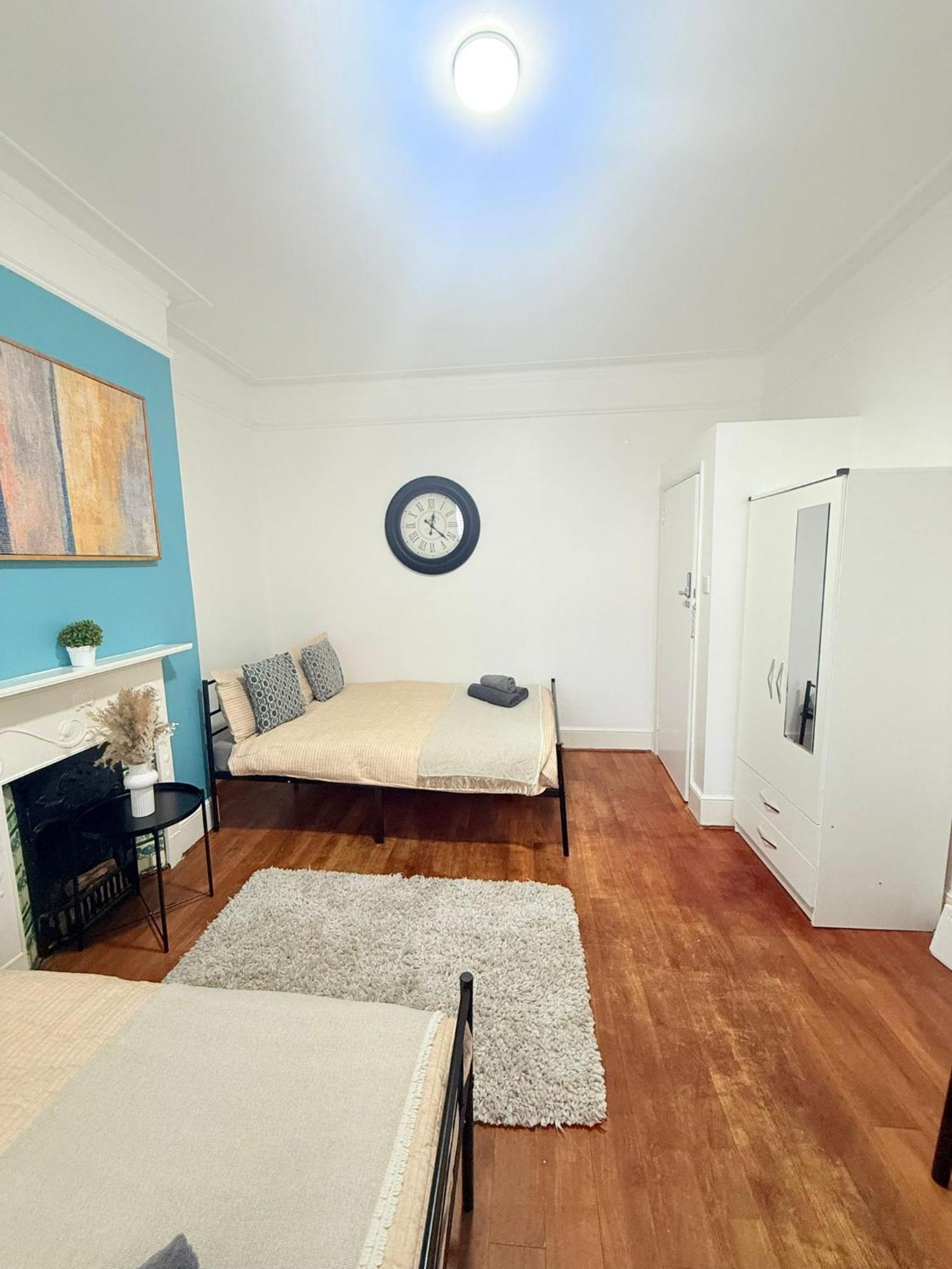 Cricklewood Broadway Guest Home London Luaran gambar
